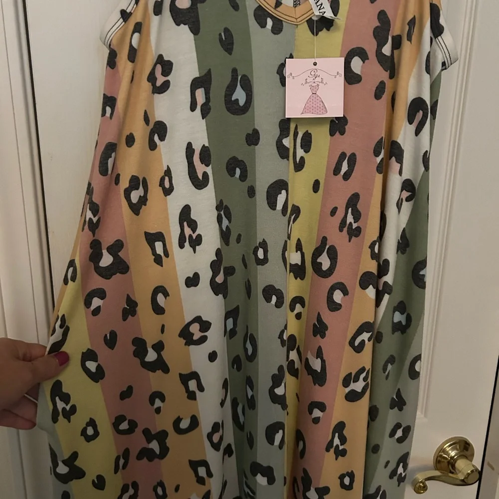 NWT Zenana Leopard Print Multicolor Maxi Dress - Picture 2 of 3